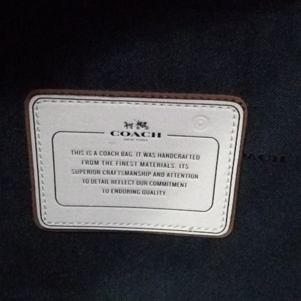 Coach printed leather backpack - Picture 4 of 7
